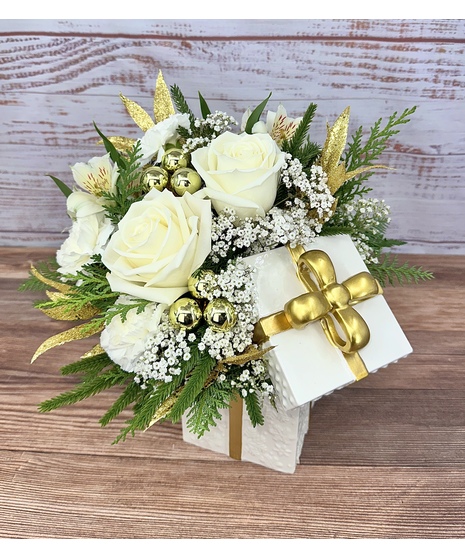 Winter's Gift Bouquet